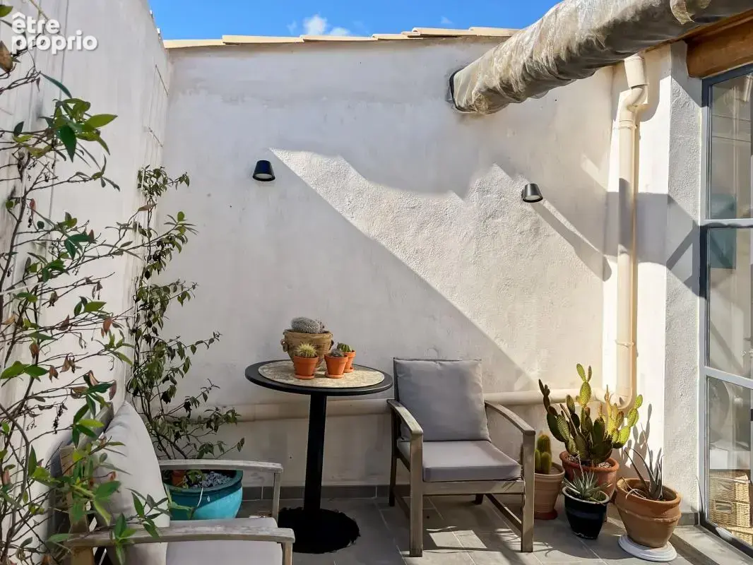 Vente vigneronne traversante à Marseillan avec grand garage et terrasse - photo 6