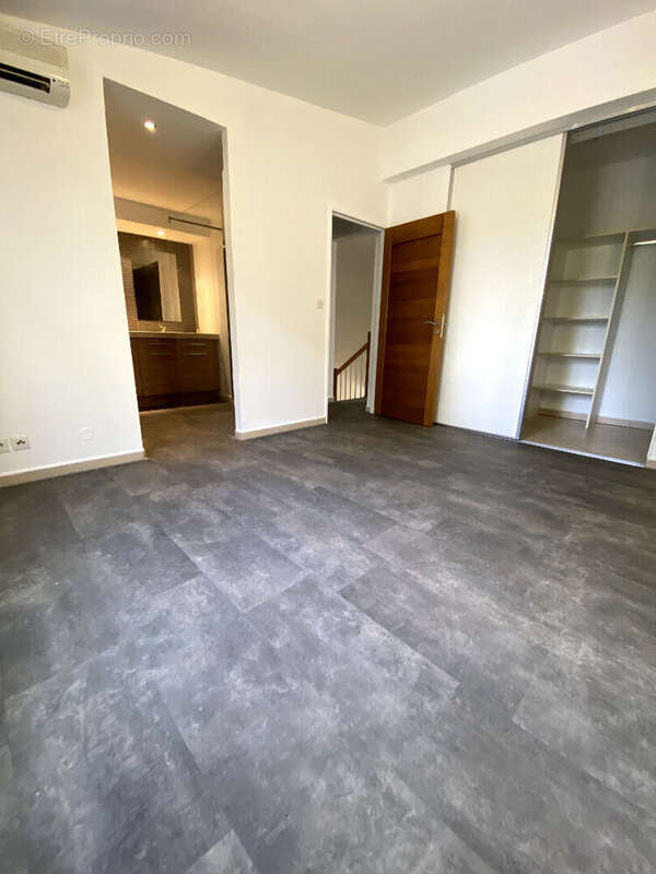 Appartement à SAINT-PIERRE