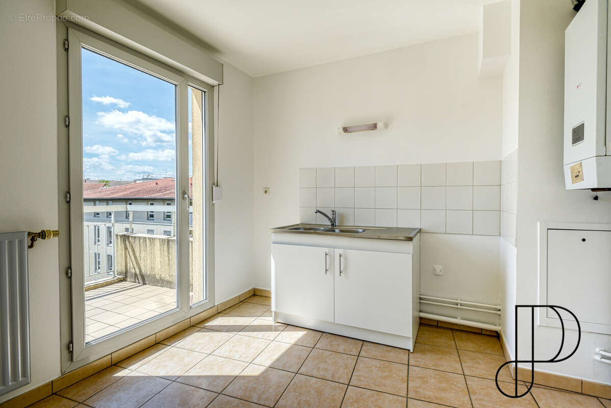 Appartement à LYON-3E