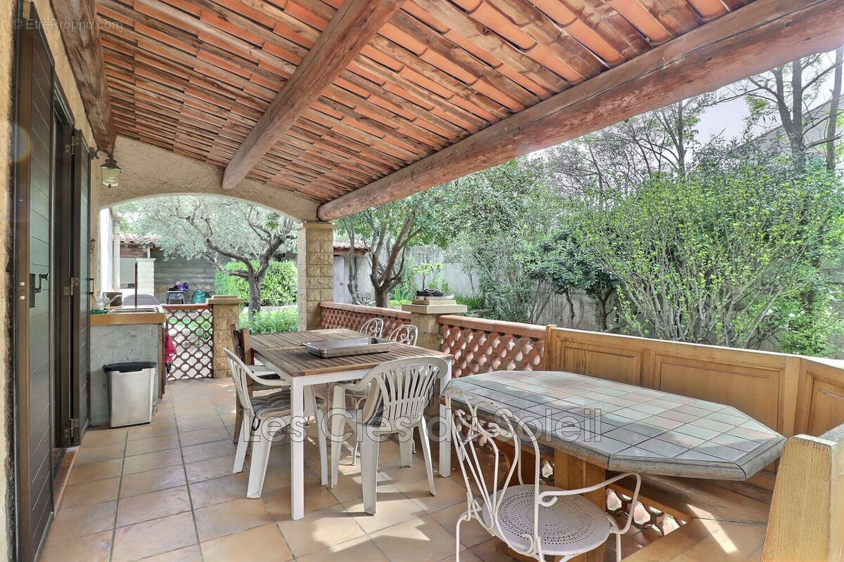 Maison à CAMPS-LA-SOURCE