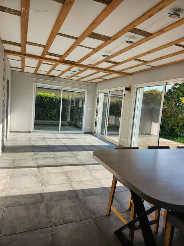 Maison à MONT-SOUS-VAUDREY