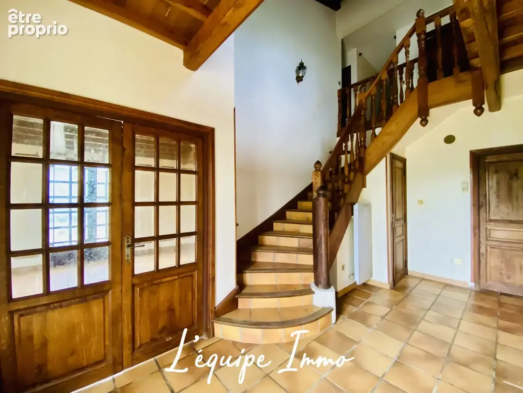 Maison T6 sur 1 hectare de terrain - photo 14