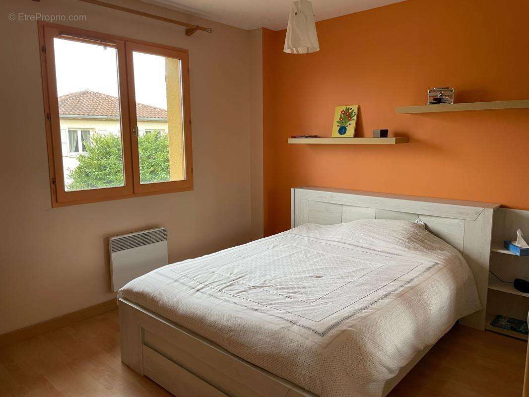 Maison à SAINT-ROMAIN-DE-JALIONAS