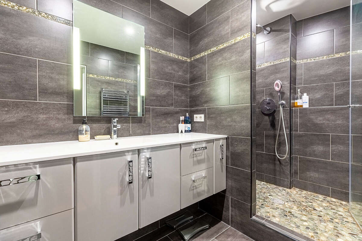 Appartement à PARIS-5E