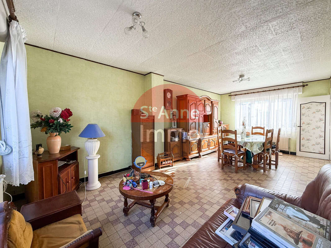 Photo 3 - Maison à ROSIERES-EN-SANTERRE