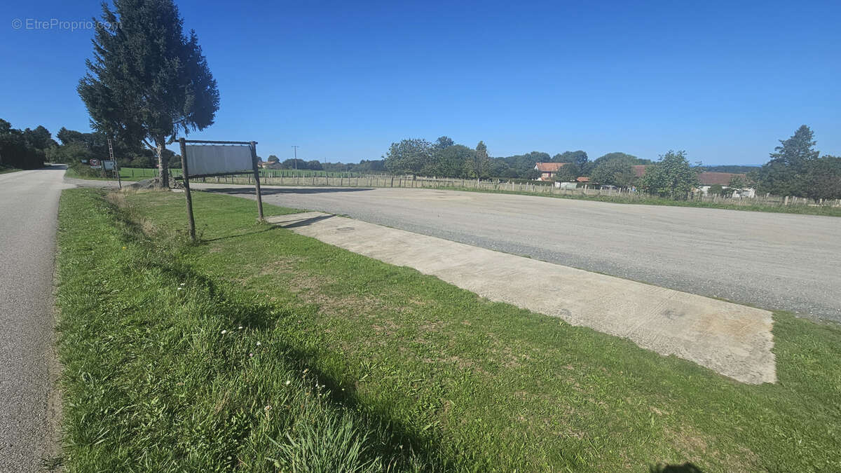 Commerce à CHAMPSAC