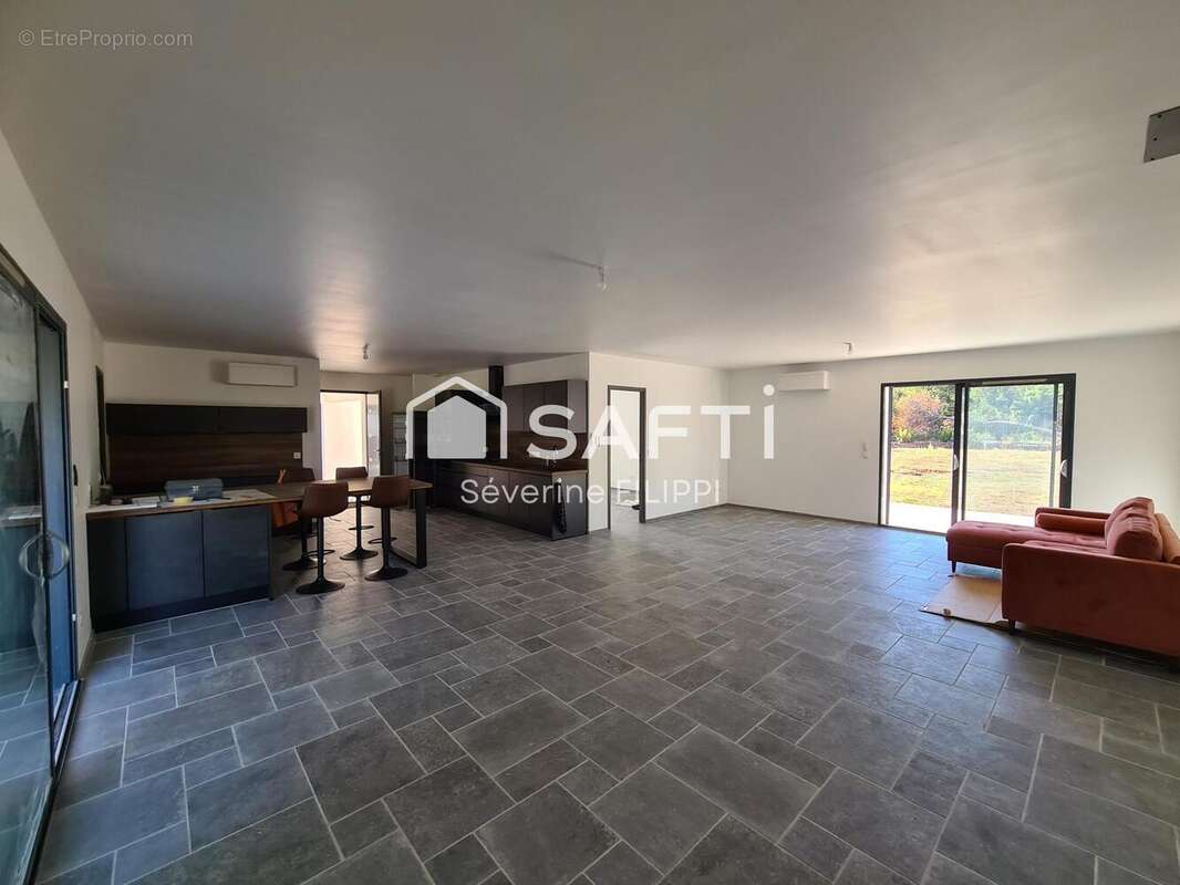 Photo 5 - Maison à LE CANNET-DES-MAURES