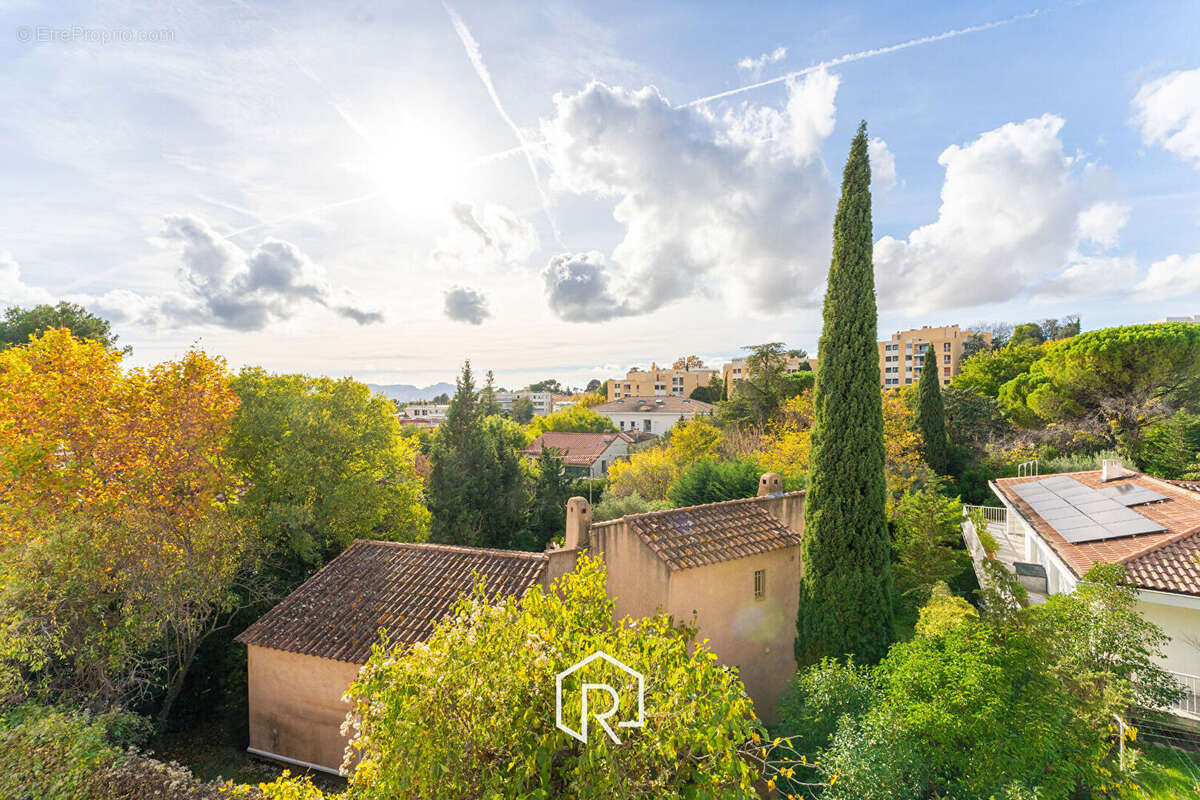 Appartement à MARSEILLE-12E