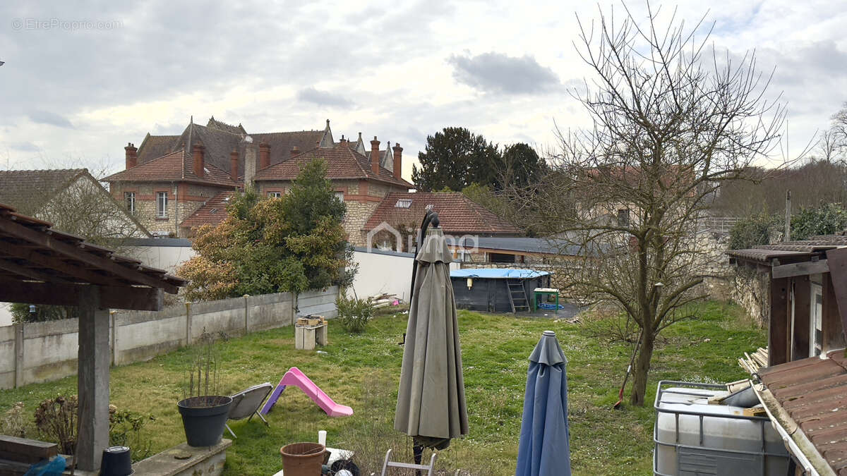 Maison à CROUY-SUR-OURCQ