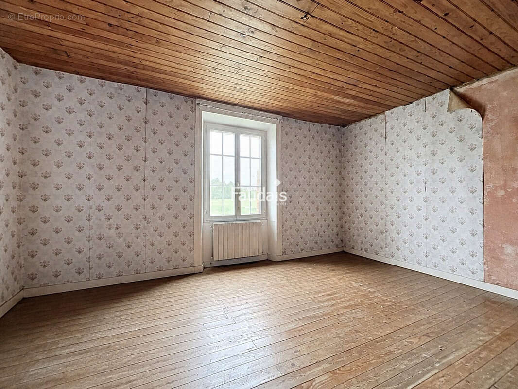 Maison 249 m² à Airel  - photo 8