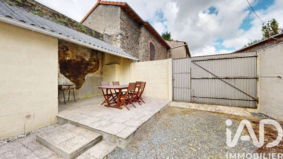 Photo 9 - Maison à MONTREVAULT
