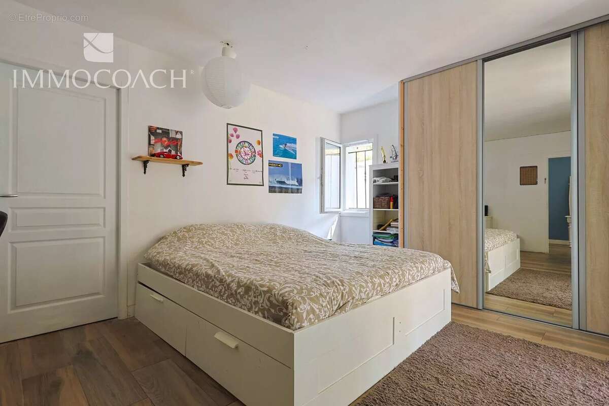 Maison à CARQUEIRANNE