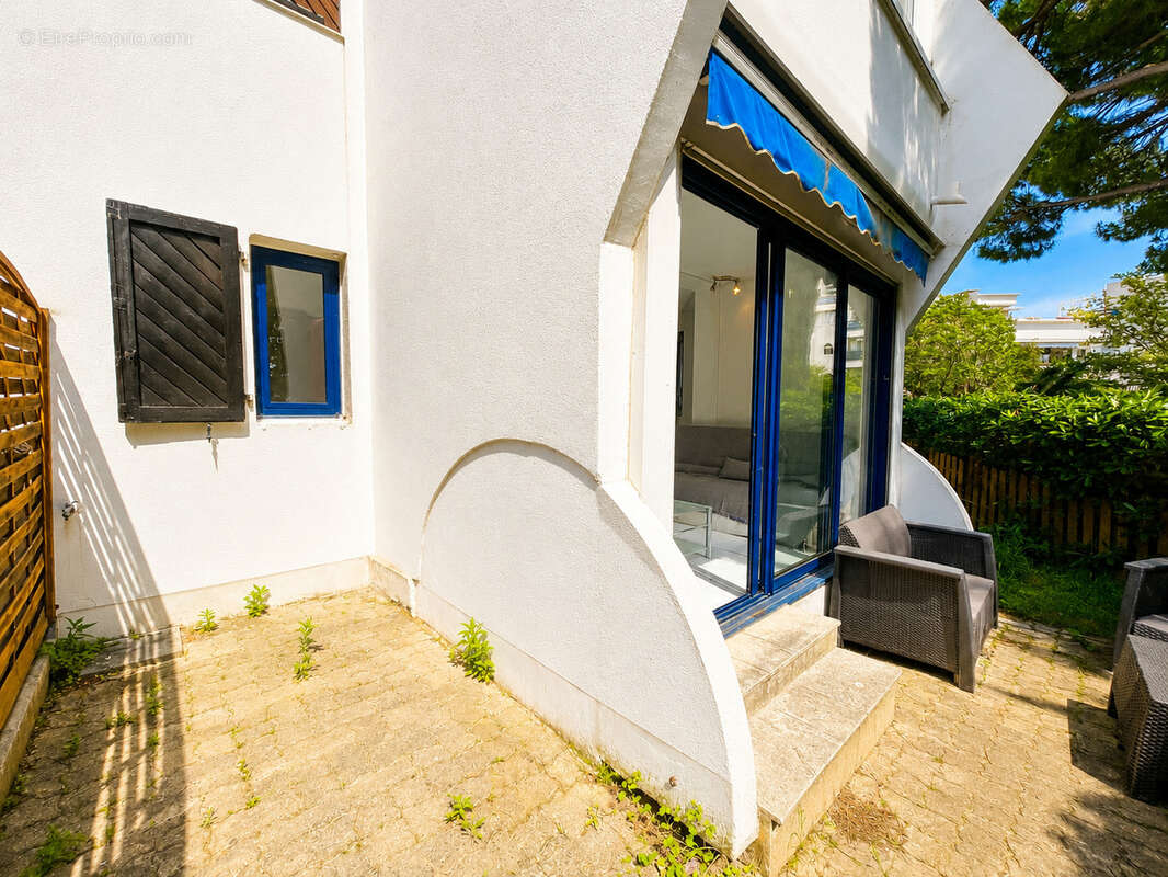 EXCLUSIVITÉ : 2 pièces en rez-de-jardin avec cave dans le quartier du Golf - photo 15
