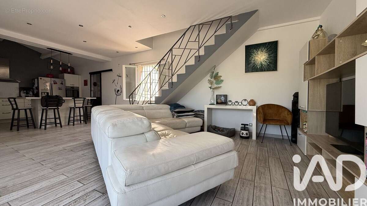 Photo 2 - Maison à BELLEGARDE
