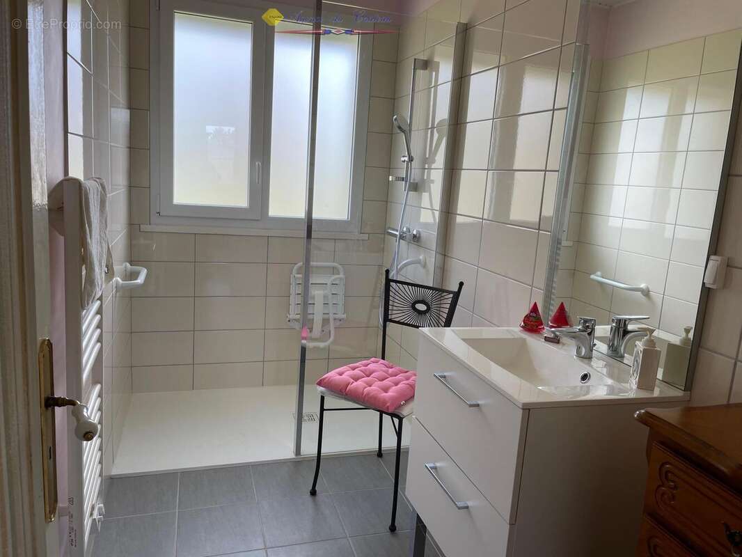 n°8 - Maison à LA CLAYETTE