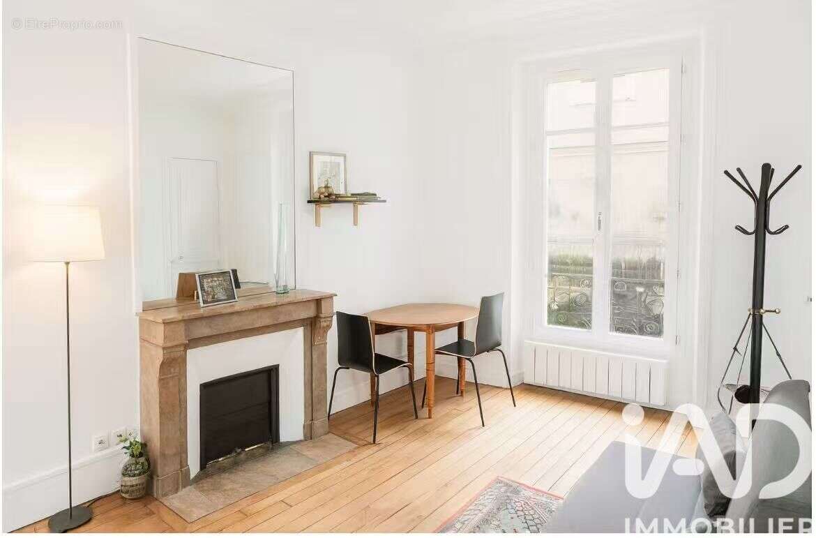 Photo 2 - Appartement à PARIS-16E