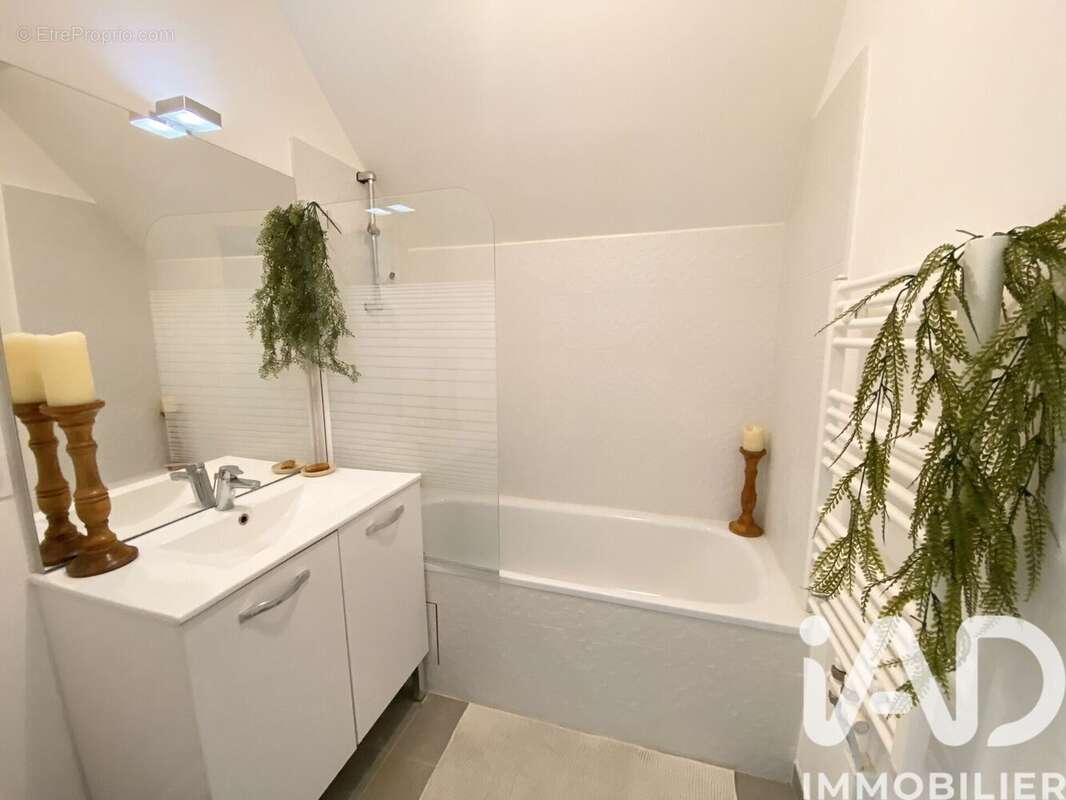 Photo 9 - Appartement à MENNECY