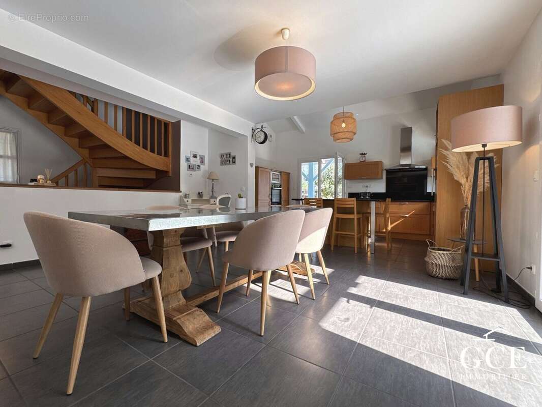 Maison 156 m² à Boucau  - photo 5