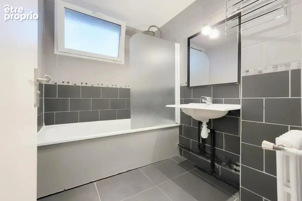 Appartement 4 pièces de 67m² à Ris-Orangis - Centre ville - photo 9