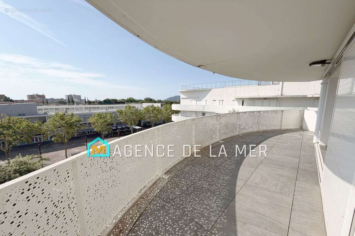 Appartement à MANDELIEU-LA-NAPOULE