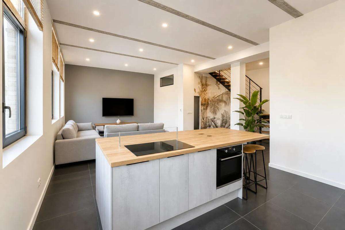 Loft de 7 pièces de 153 m² situé à Tourcoing - photo 5