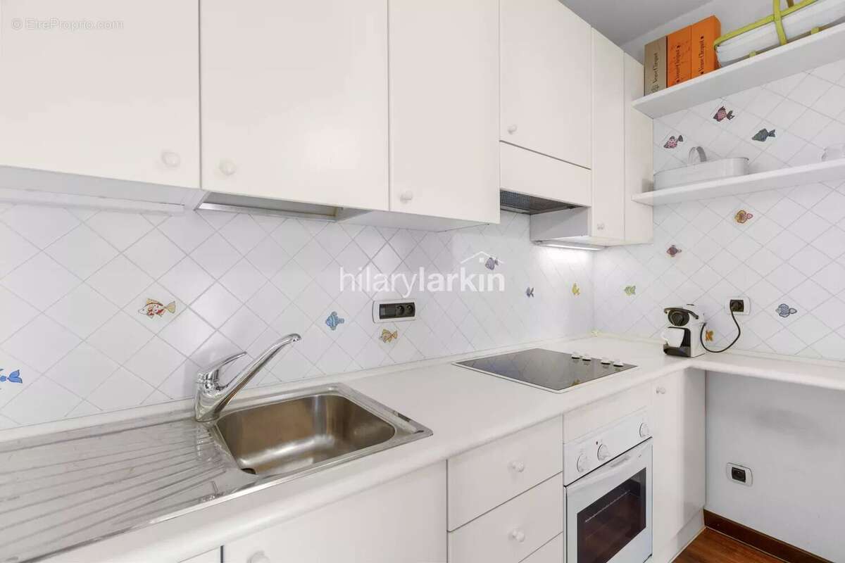 Appartement Dernier Étage avec Vue Panoramique sur le Vieux Port – Cannes - photo 7