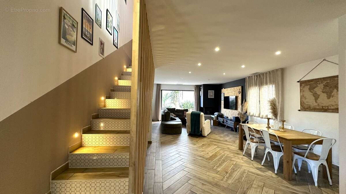 Maison à FRONTIGNAN