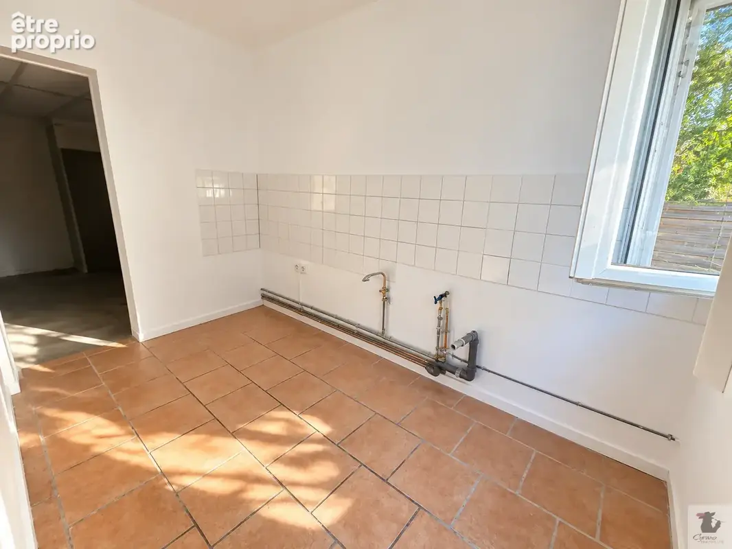A RENOVER, Appartement 2 chs avec jardinet, BERGERAC - photo 2