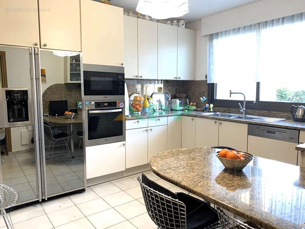 Maison à JUVISY-SUR-ORGE