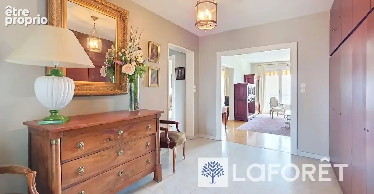 Écully centre, T3 de 83,75 m² avec balcons, piscine et tennis - photo 3
