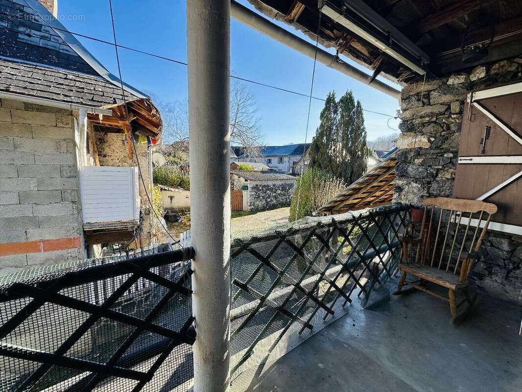 Maison de village avec Dépendances  09800 Villeneuve - photo 11
