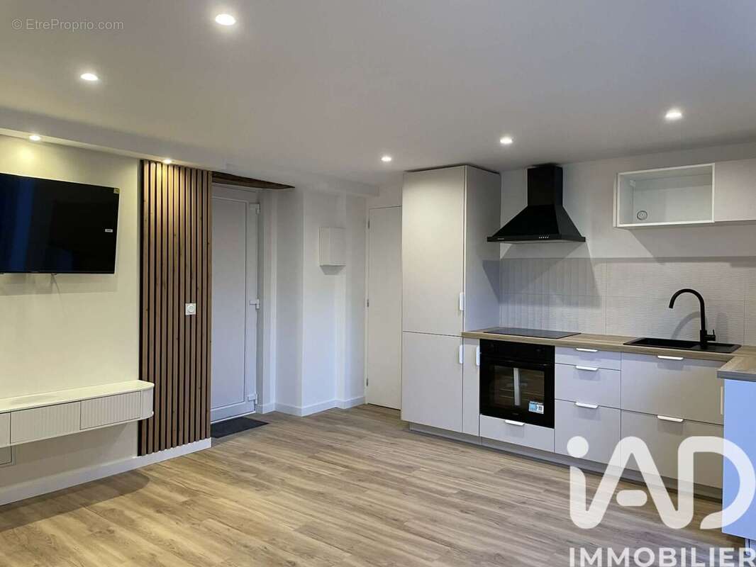 Photo 3 - Appartement à EQUEURDREVILLE-HAINNEVILLE