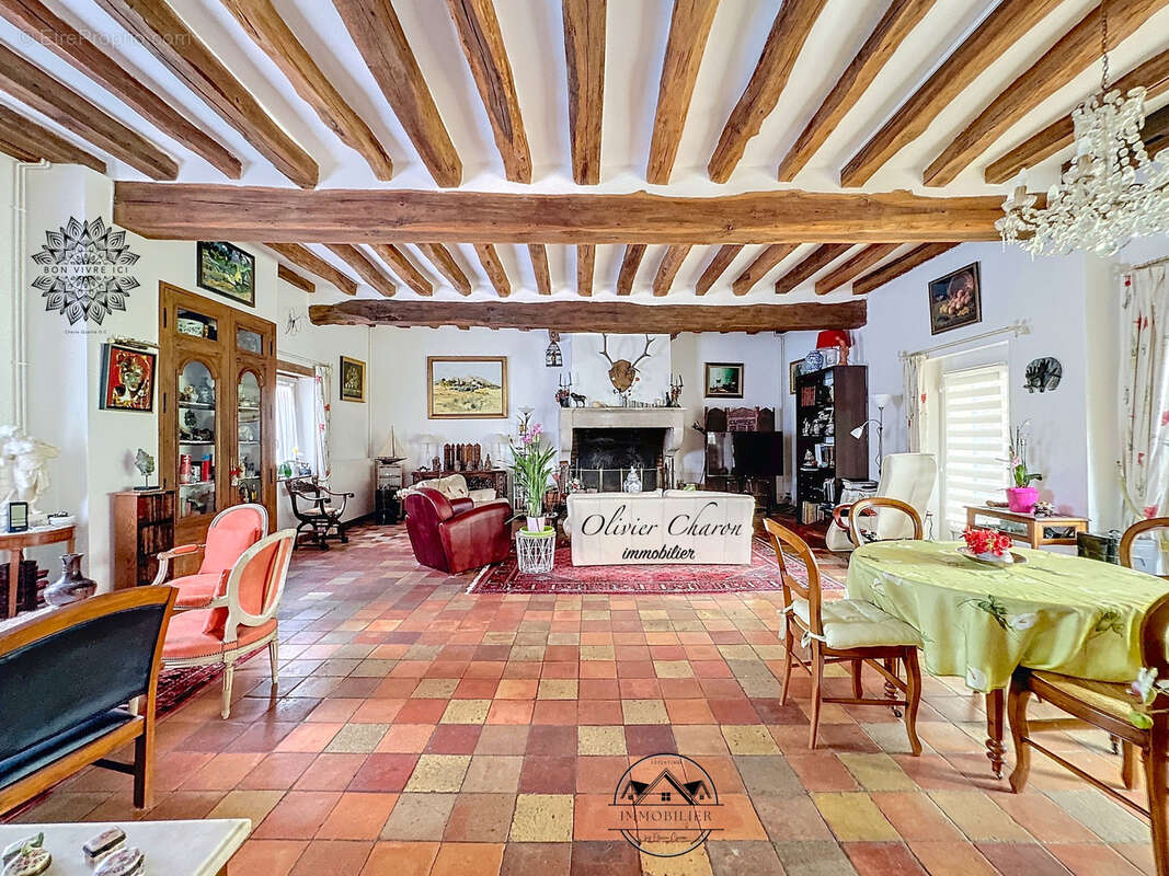 Maison à JOIGNY
