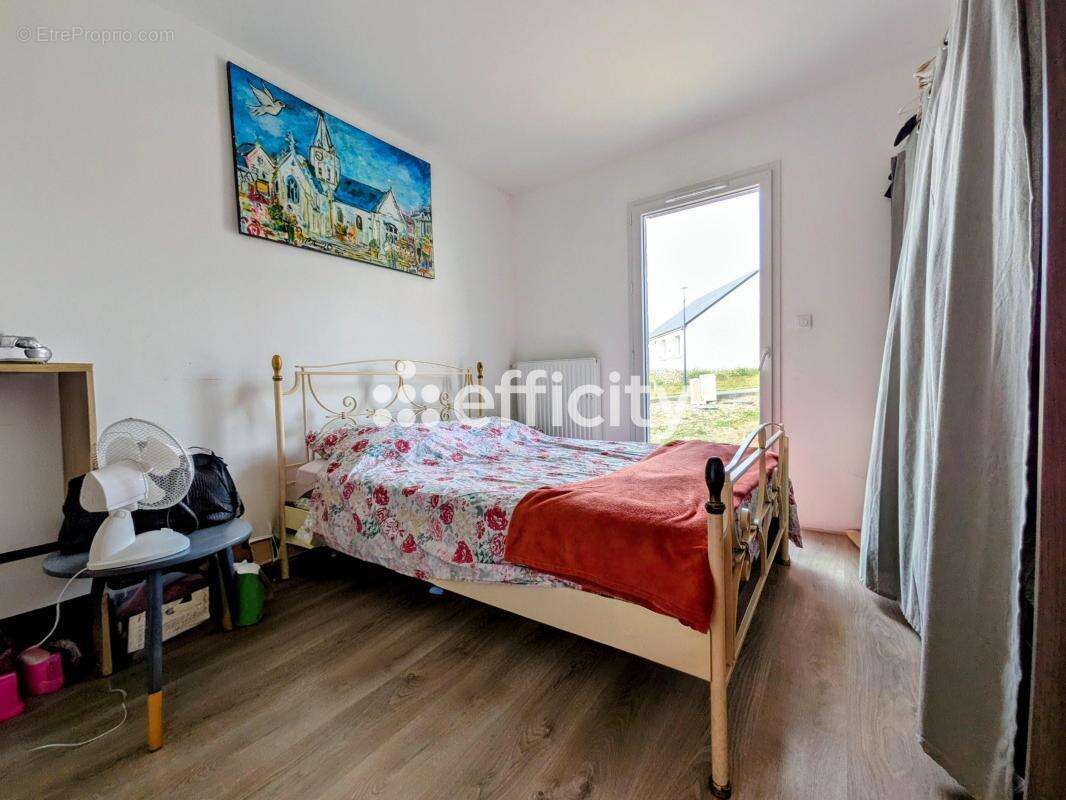 Maison à CINQ-MARS-LA-PILE