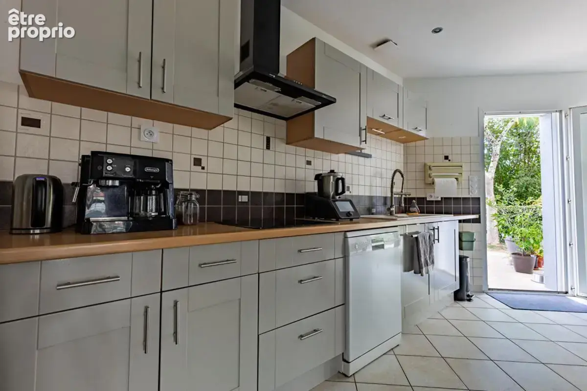 Maison Gorges 6 P . 4 Chs . Bureau . 126.3 M² . Double garages . T 932 M² . Terrasse . Abri jardin - photo 5