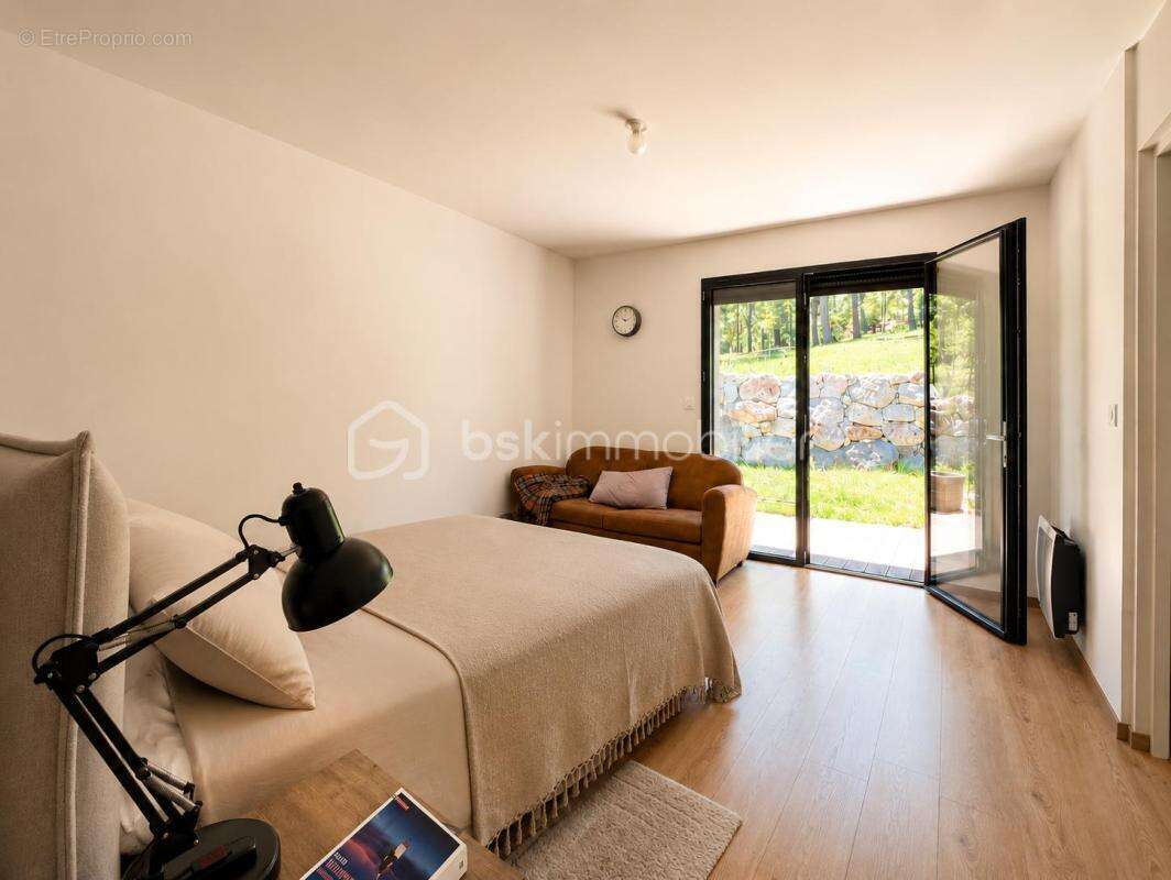ANNOT – Maison contemporaine d'exception au cœur d'un écrin de nature - photo 9
