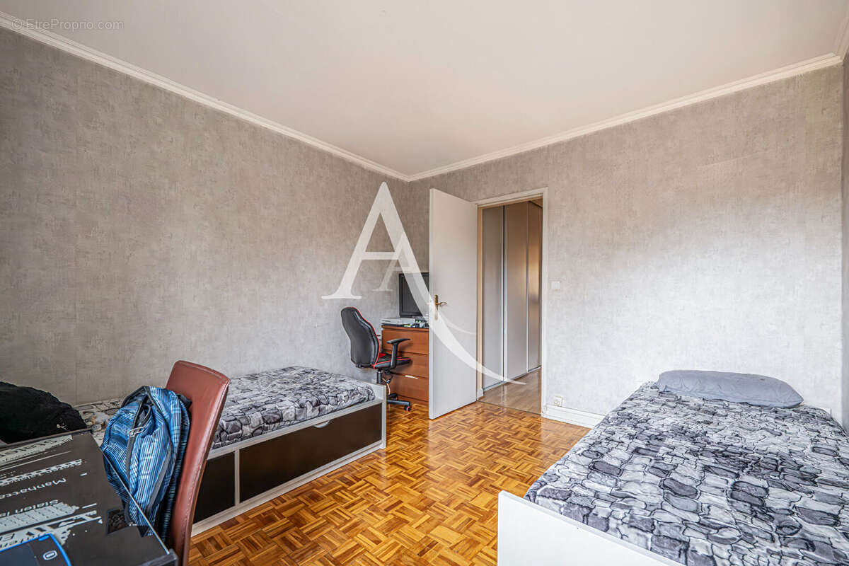 Appartement à LIMEIL-BREVANNES