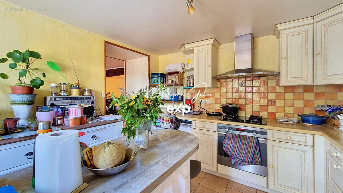 Maison 84 m² à Roussac  - photo 3