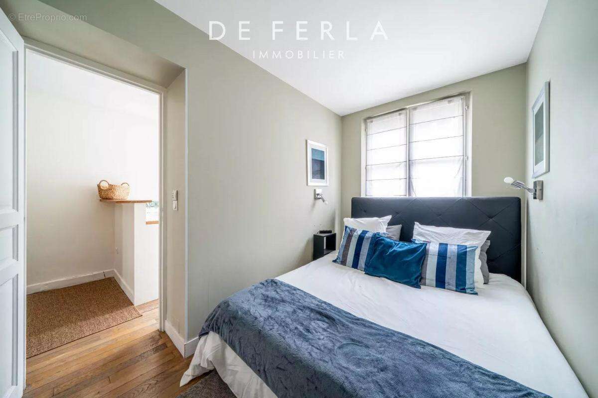 Appartement à PARIS-8E