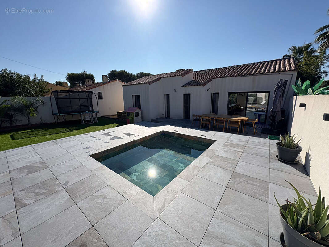 Maison à SAUSSET-LES-PINS