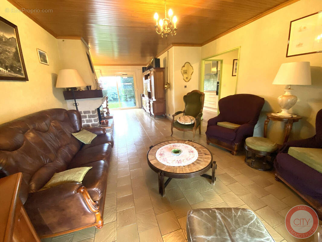 Maison à CARBON-BLANC