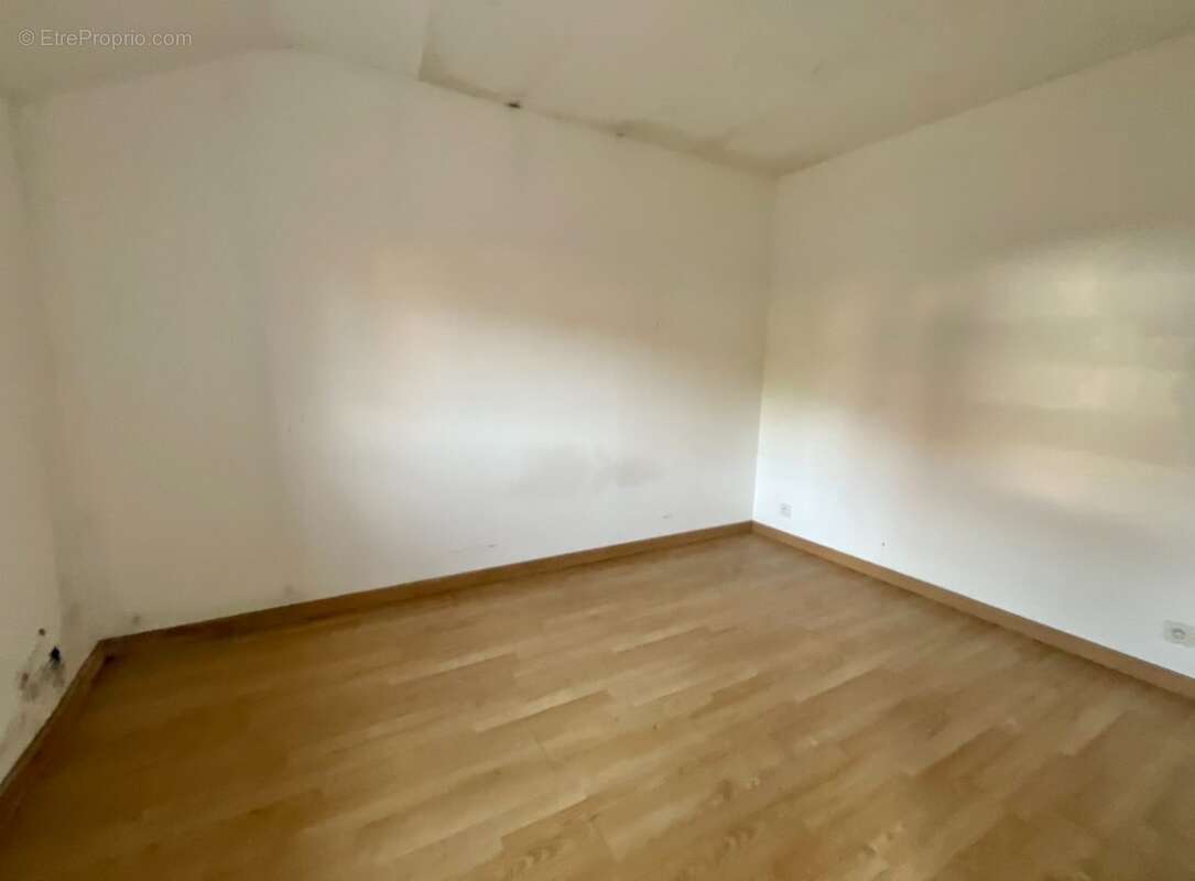 Maison à MENESTREAU-EN-VILLETTE