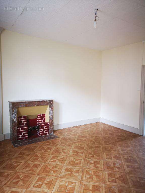 Appartement à SAINT-ELOY-LES-MINES