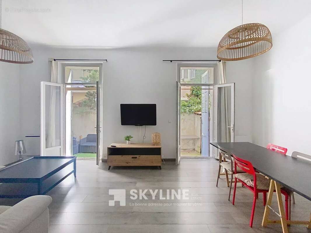 Appartement à MARSEILLE-6E