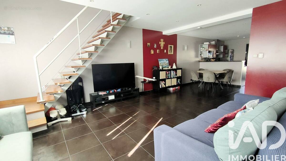 Photo 1 - Maison à EQUEURDREVILLE-HAINNEVILLE