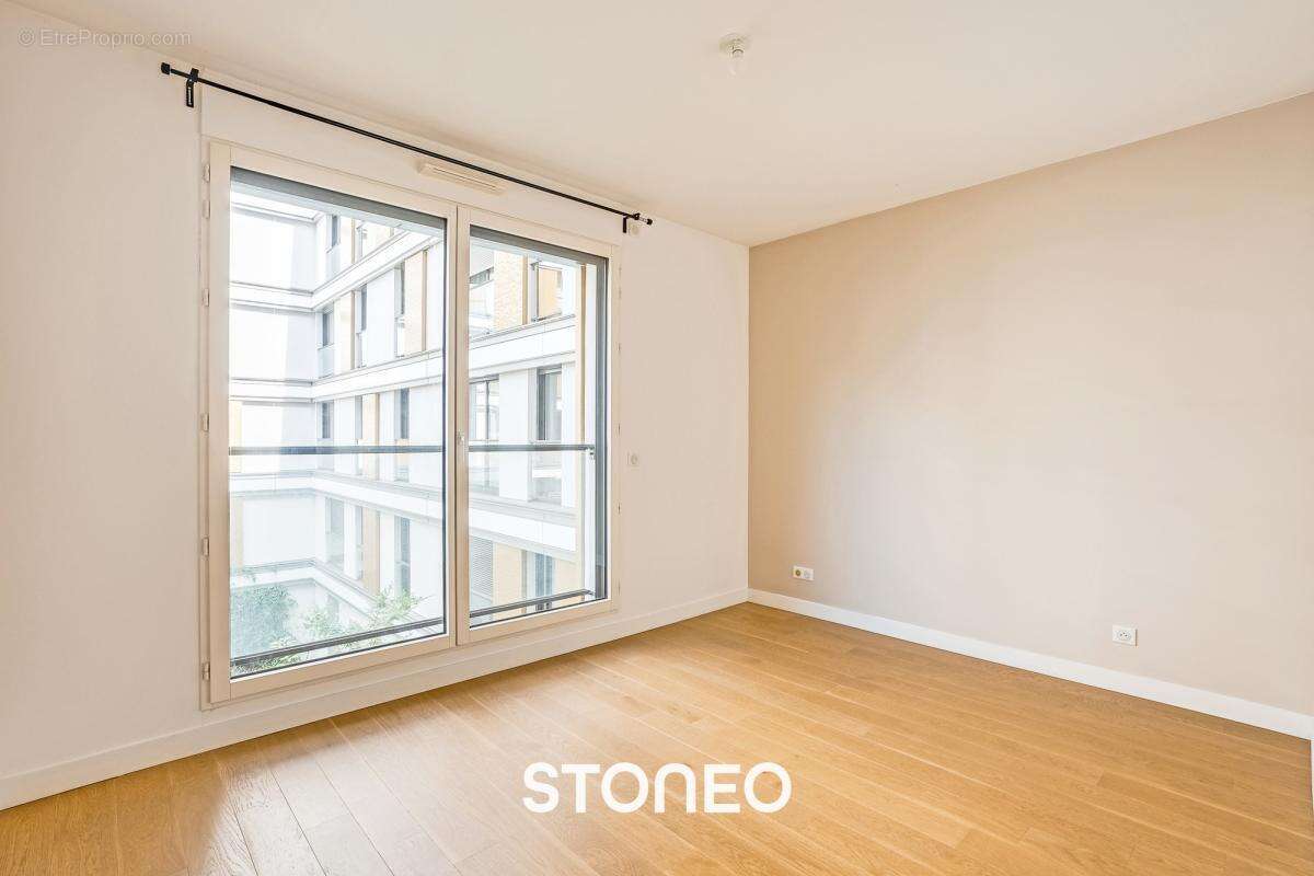 Appartement à ISSY-LES-MOULINEAUX