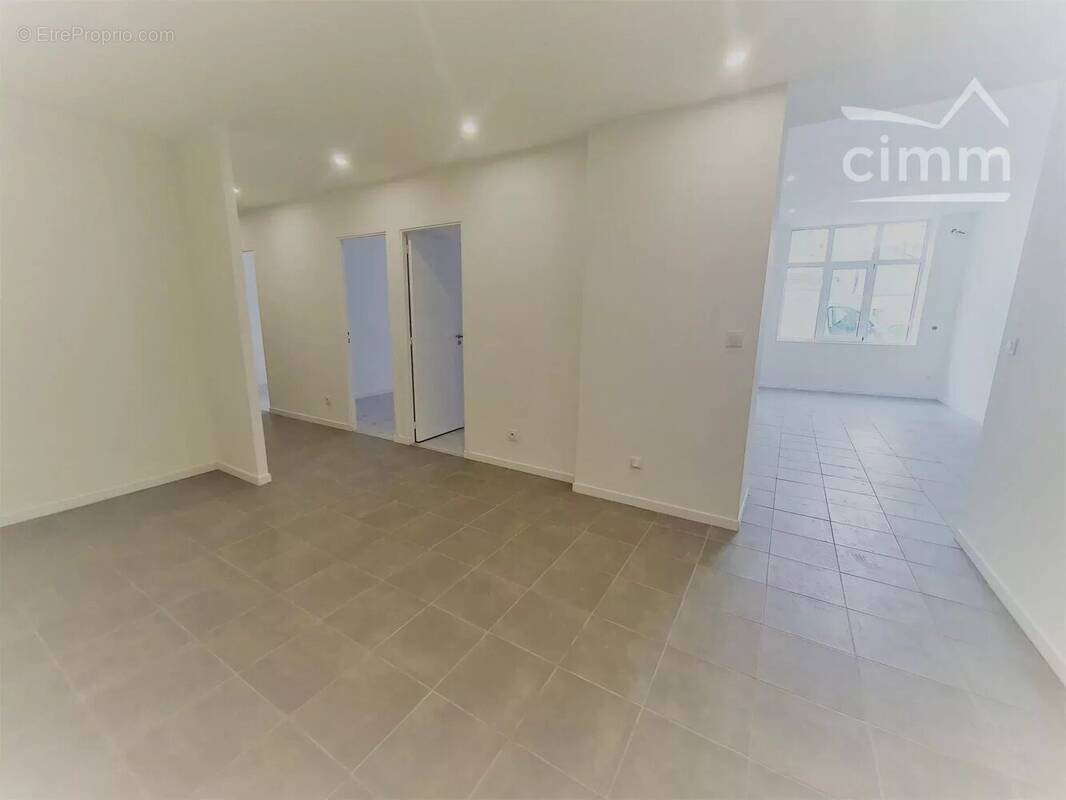 Appartement à LA TOUR-DU-PIN