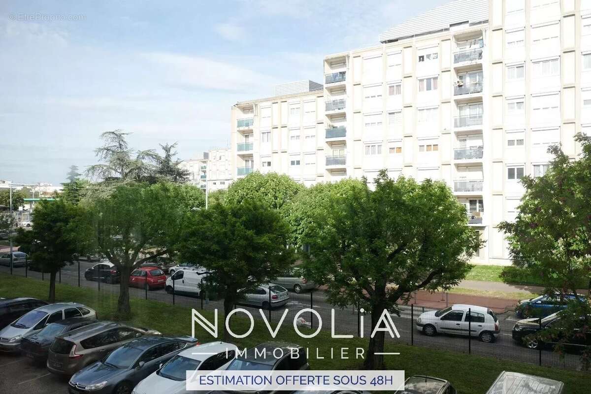 Appartement à VENISSIEUX