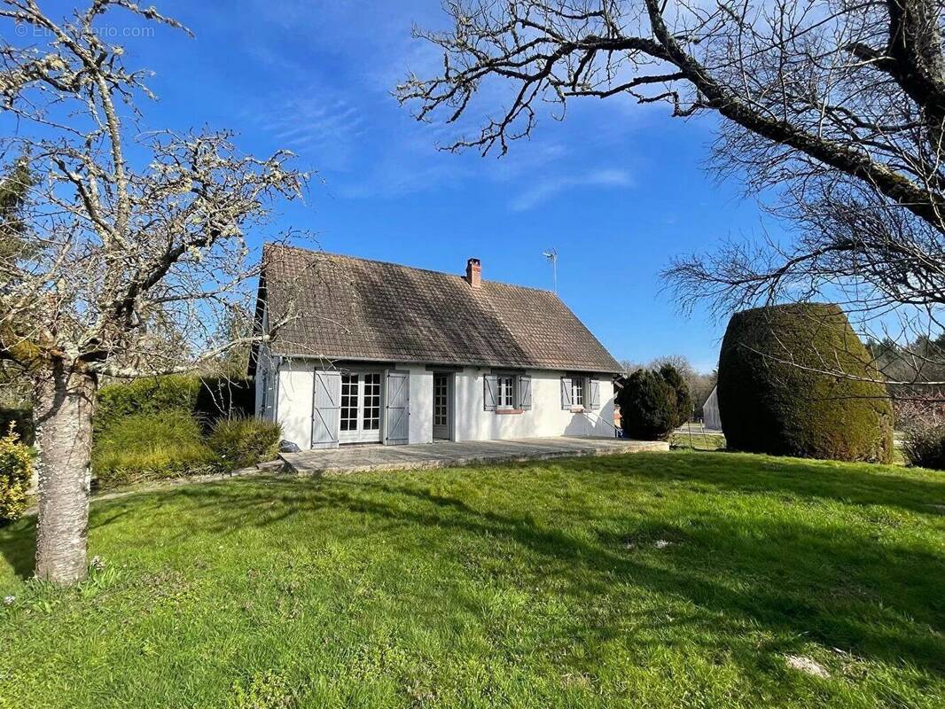 Maison à LA FERTE-SAINT-CYR
