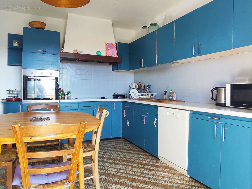 A VENDRE - AYTRE - Maison 10 pièces 260 m2 - Jardin - Garage - photo 4